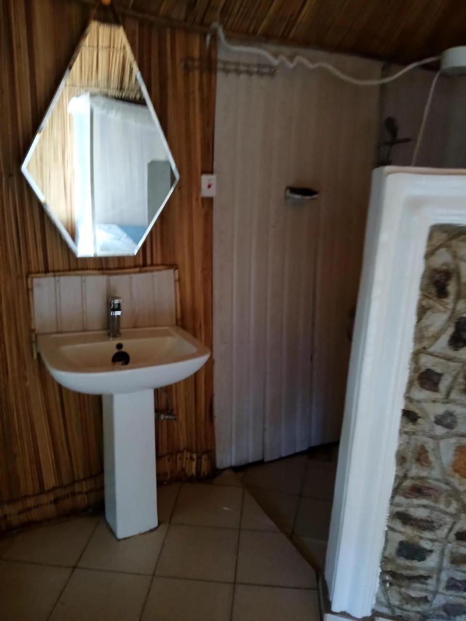 Ches Bay Resort Nangina Luaran gambar