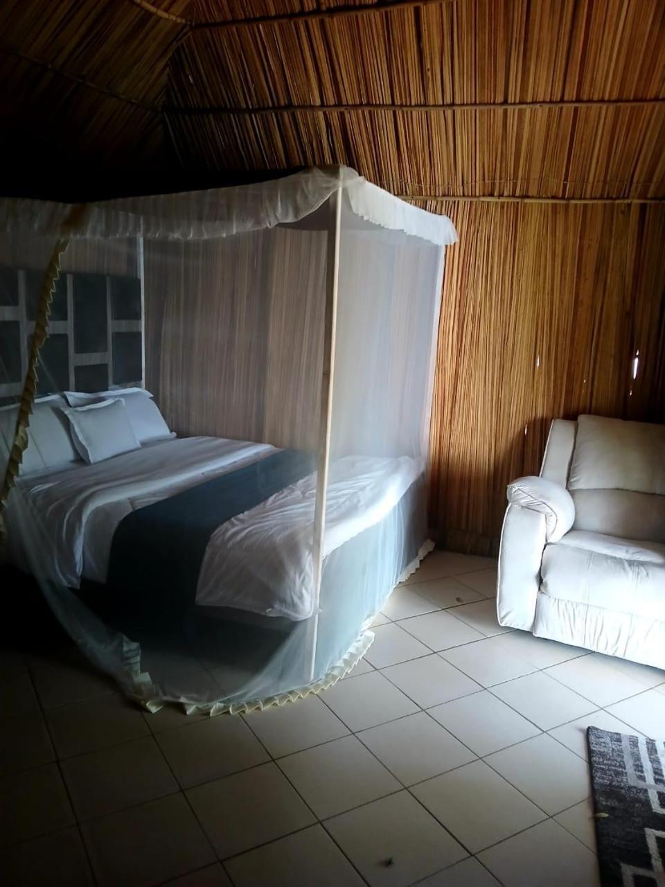Ches Bay Resort Nangina Luaran gambar